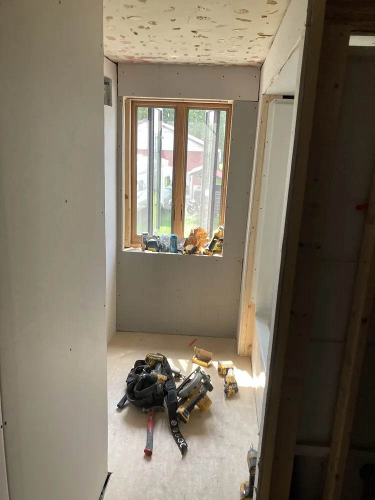 Slide of J&J'S Remodeling