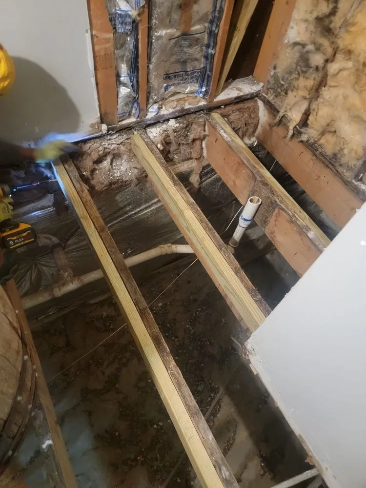 Slide of JL Painting Y Construction