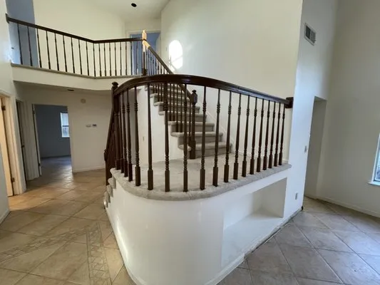 J&M Handy Pro Services Logo