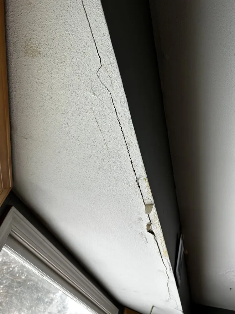 Slide of JM Handyman Company