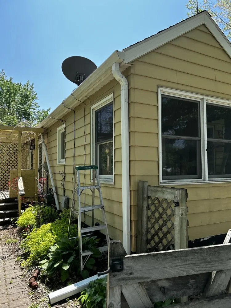 Slide of JM Handyman Company