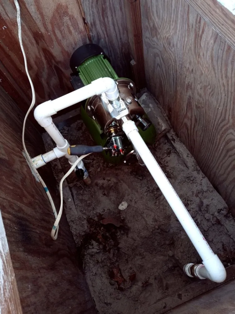 Slide of J&M Handyman, Pump and Well