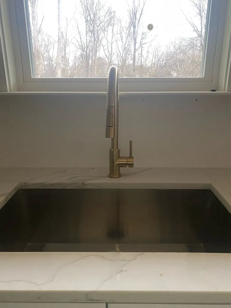 Slide of J&M Plumbing Guys