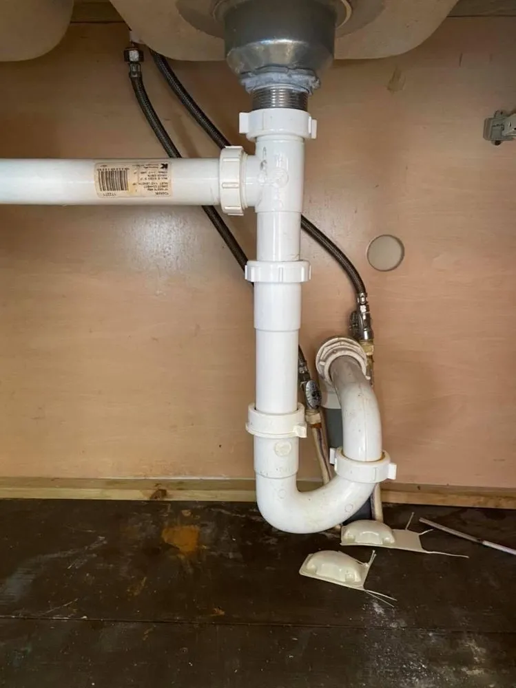 Slide of J&M Plumbing Guys