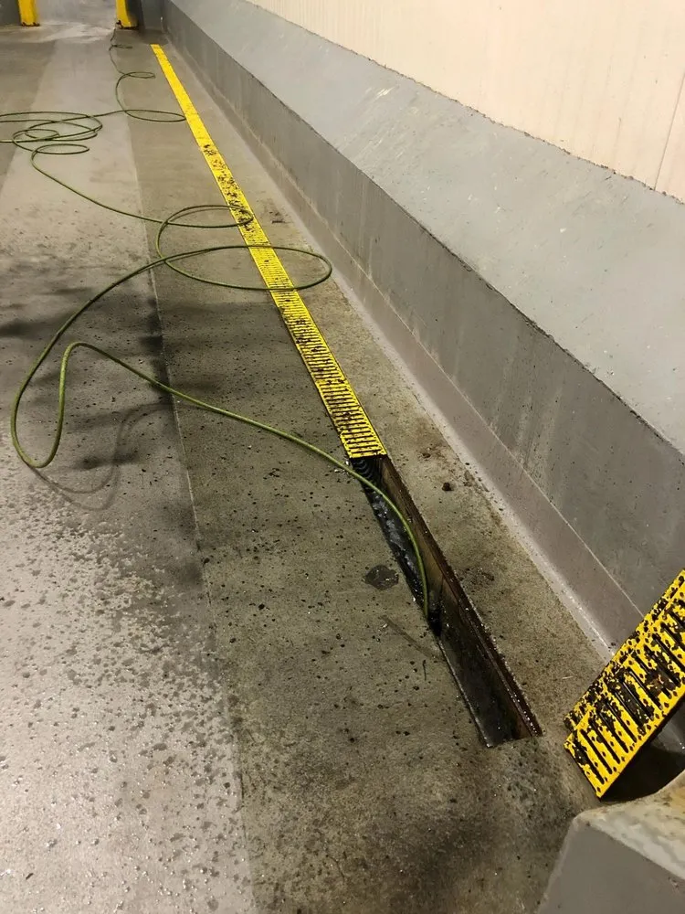 Slide of JM Plumbing Pros