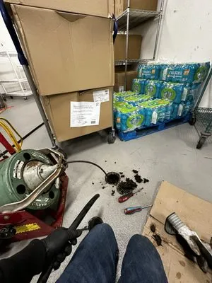 JM Rooter And Plumbing Logo