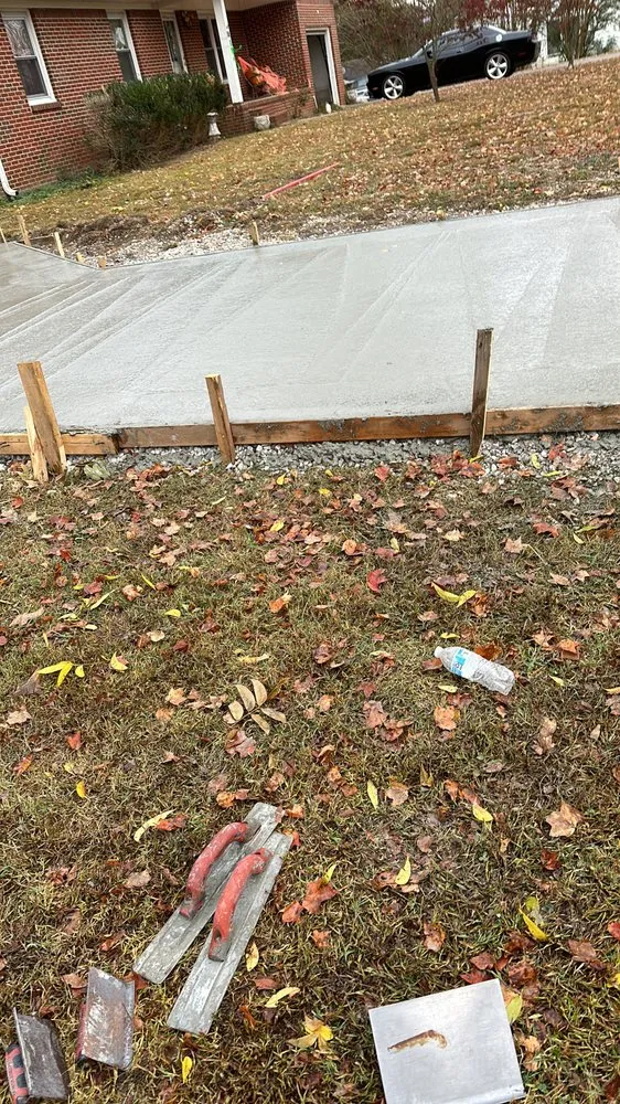 Slide of JMJ Construction