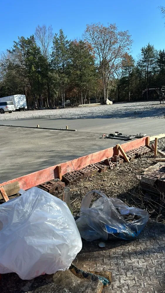 Slide of JMJ Construction