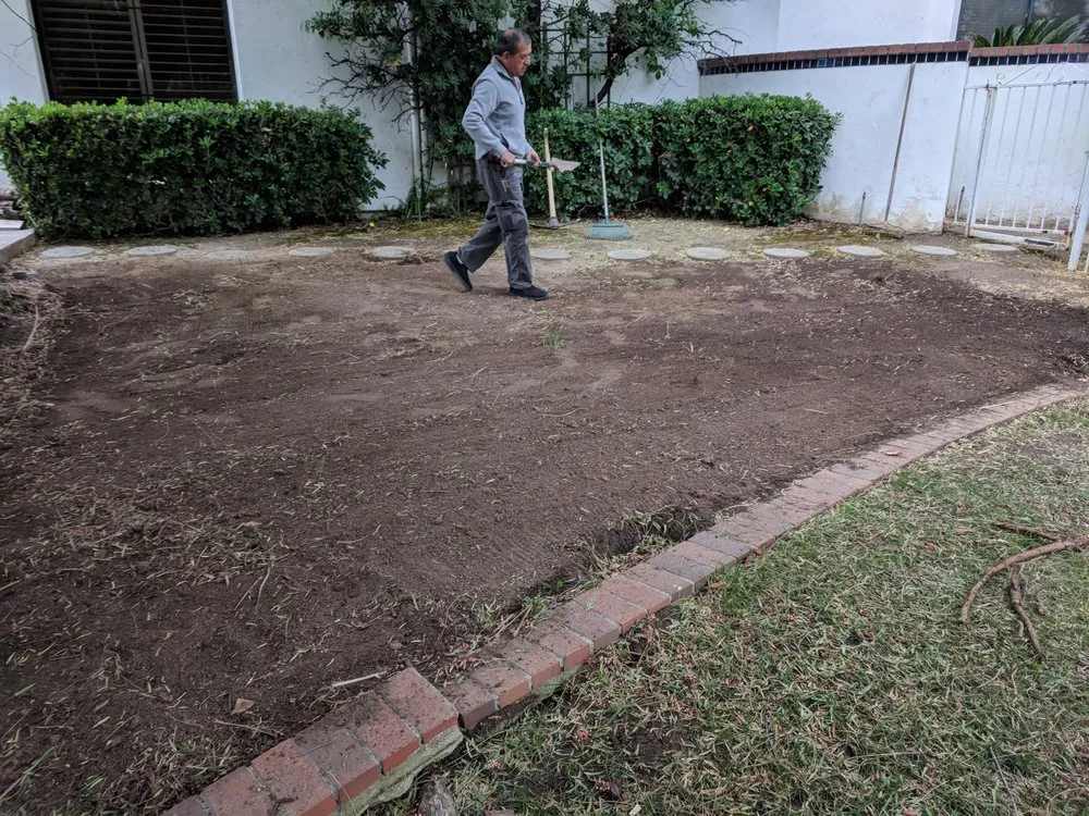 Slide of Joel Soto Services