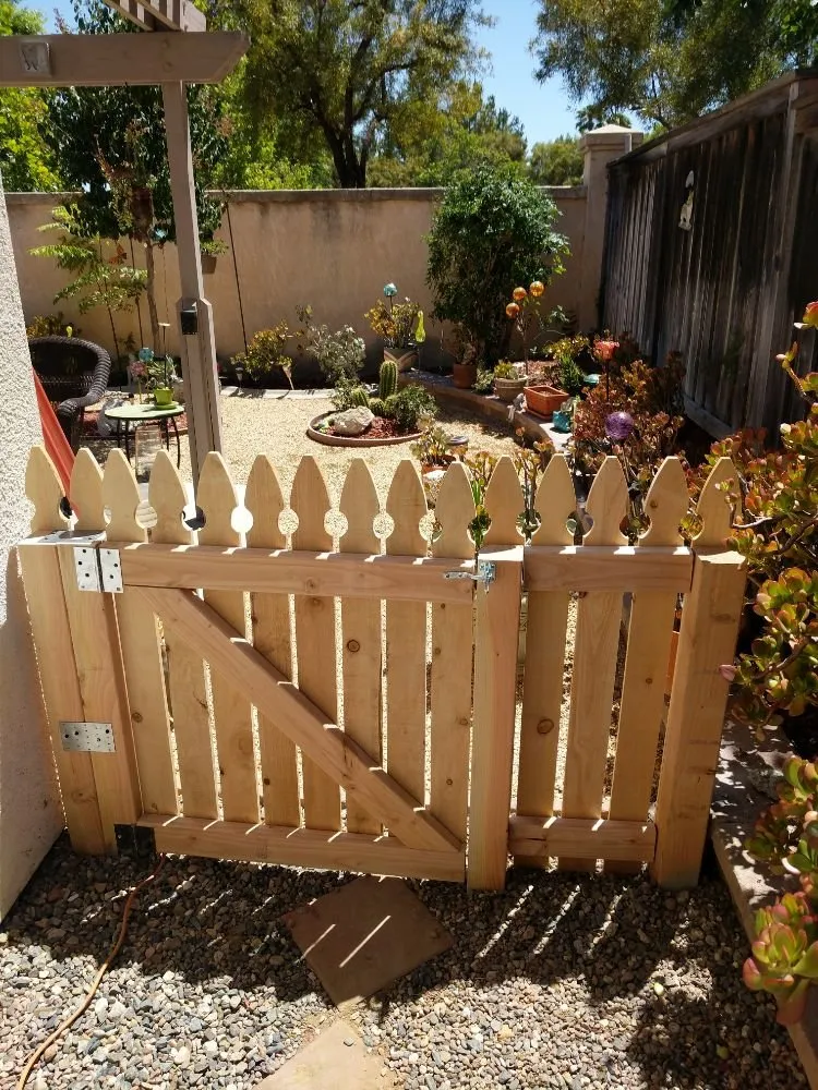 Slide of Joel Soto Services