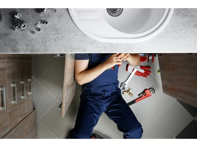 Slide of John's Plumbing & Pumps