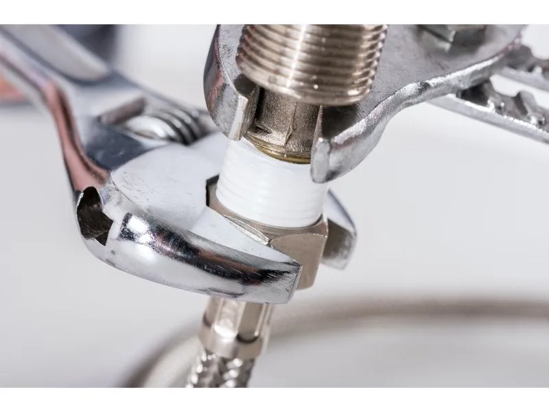 Slide of John's Plumbing & Pumps