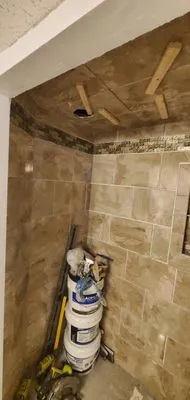 Johnston Home Improvement Logo