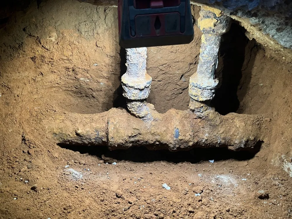 Slide of Jo’s Plumbing