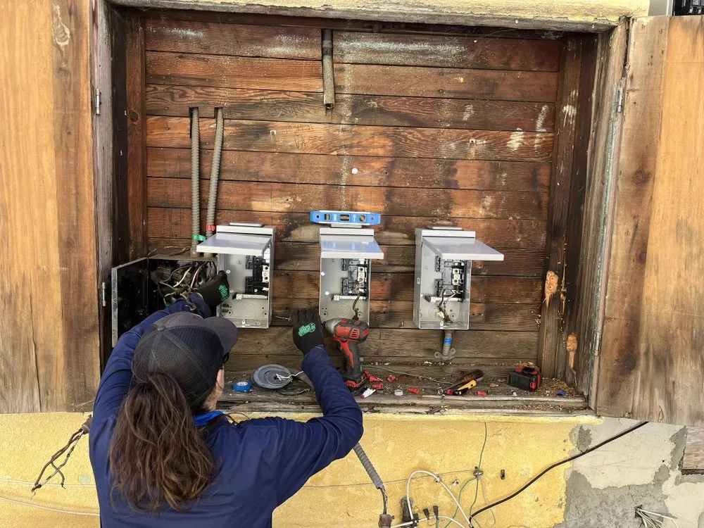 Slide of Jose Cruz Expert