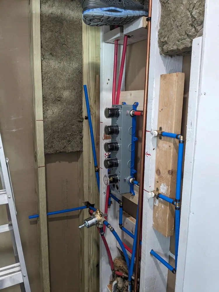 Slide of Jose Luis Plumbing