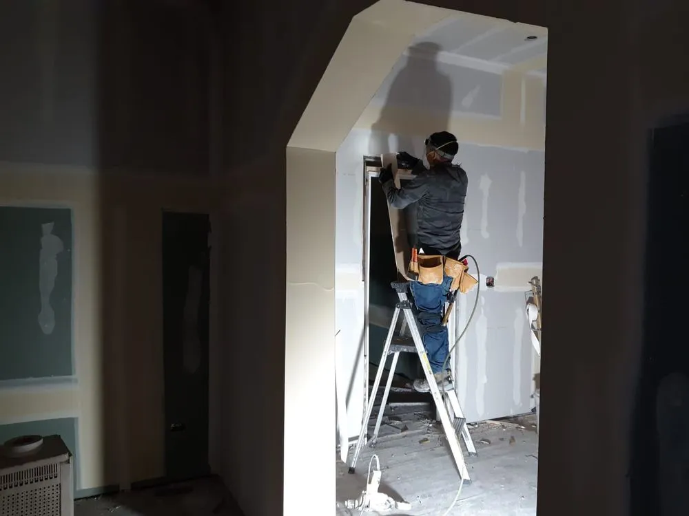 Slide of Jose Mena Construction