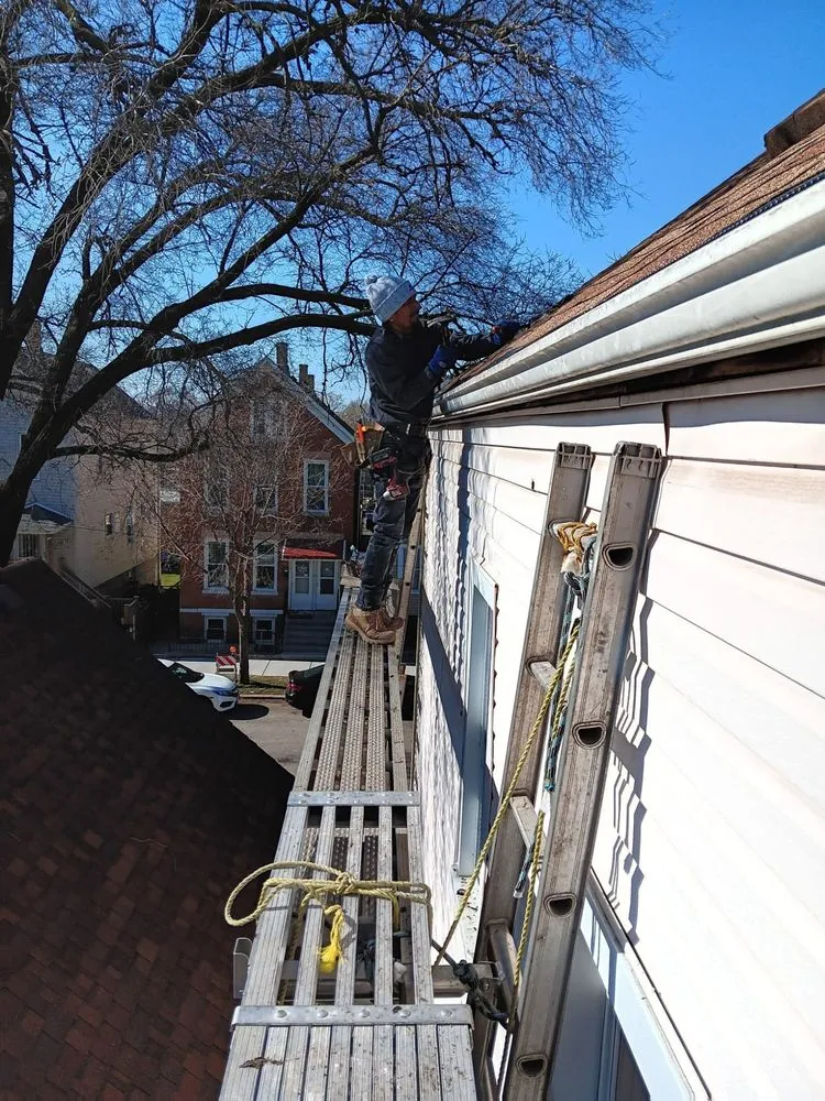 Slide of Jose Mena Construction