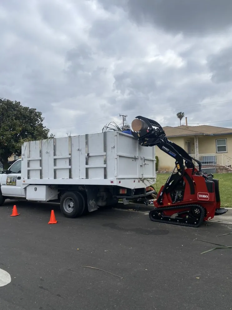 Slide of Jose's Complete Care