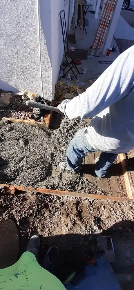 Slide of Joshh Handyman