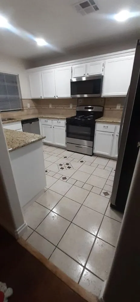 Slide of Joshh Handyman