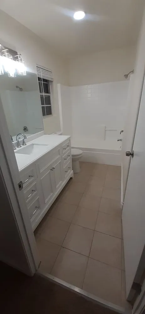 Slide of Joshh Handyman