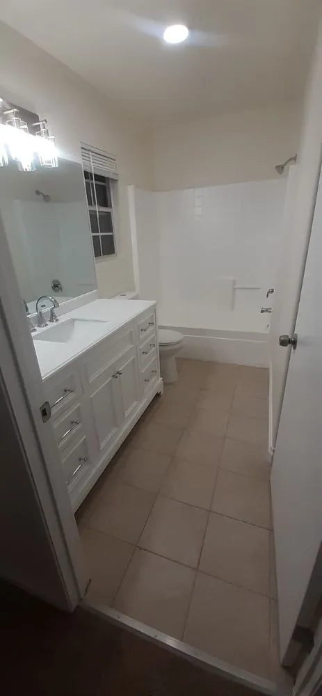 Slide of Joshh Handyman