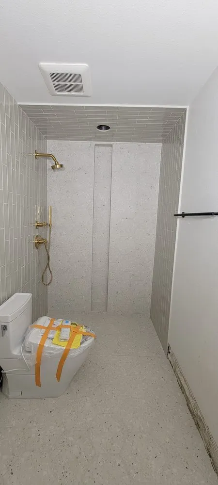 Slide of Josue Figueroa Tile Man