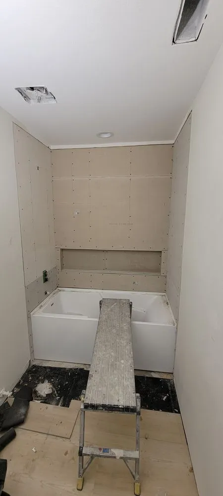 Slide of Josue Figueroa Tile Man