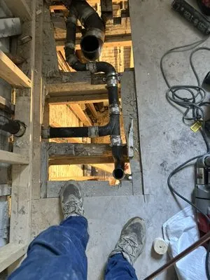 Josue Plumbing And Heating Logo