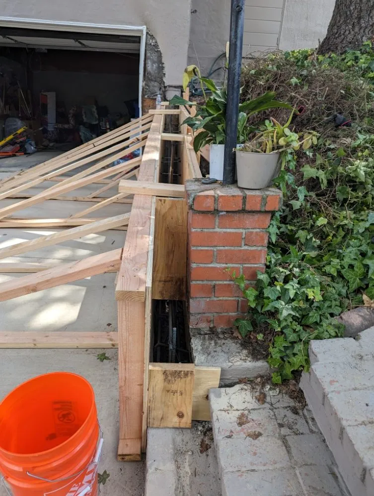 Slide of J.r Handyman Repair