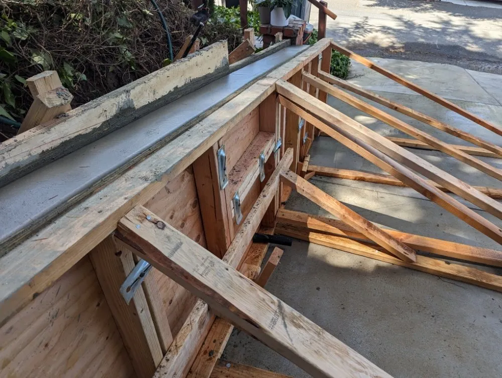 Slide of J.r Handyman Repair