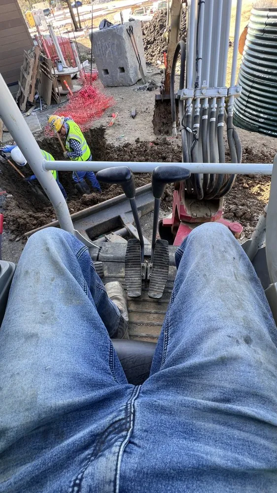 Slide of J&R Plumbing Pros