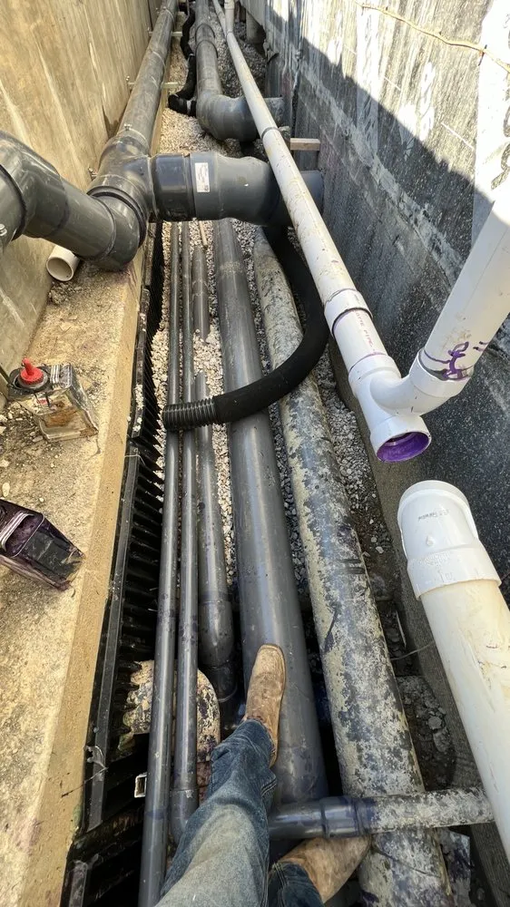 Slide of J&R Plumbing Pros