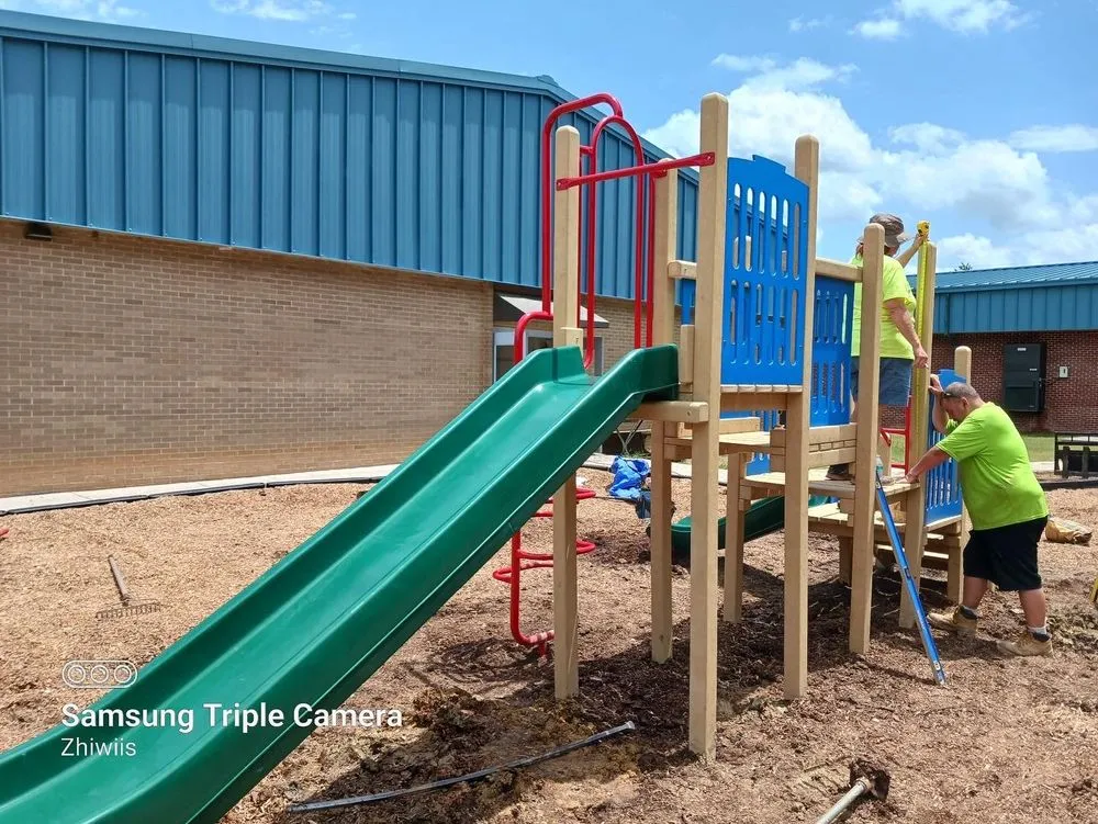 Slide of J's Painting And Construction