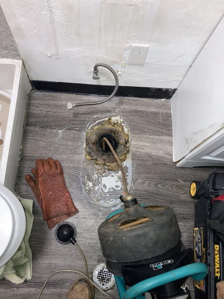 Slide of JS Plumbing & Drain Cleaning Services