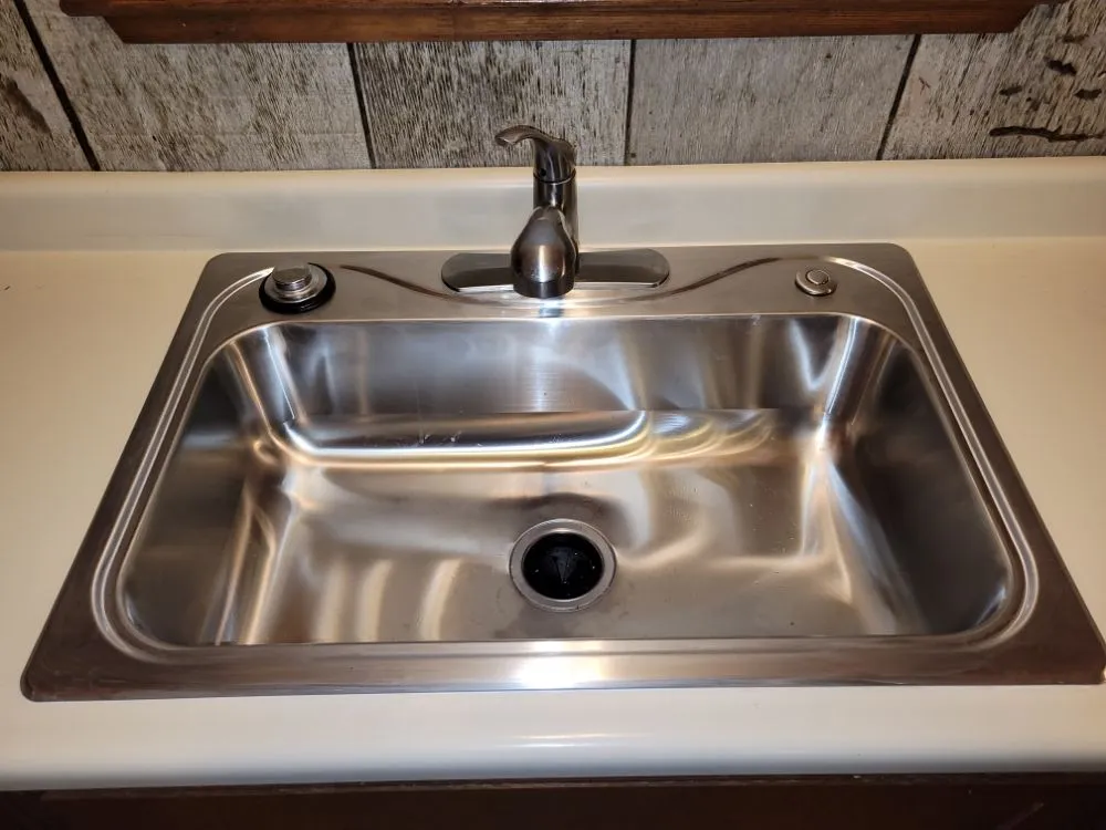 Slide of JS Plumbing and Drain