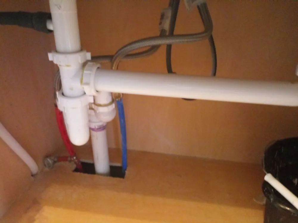 Slide of JT Reface Plumbing and Construction