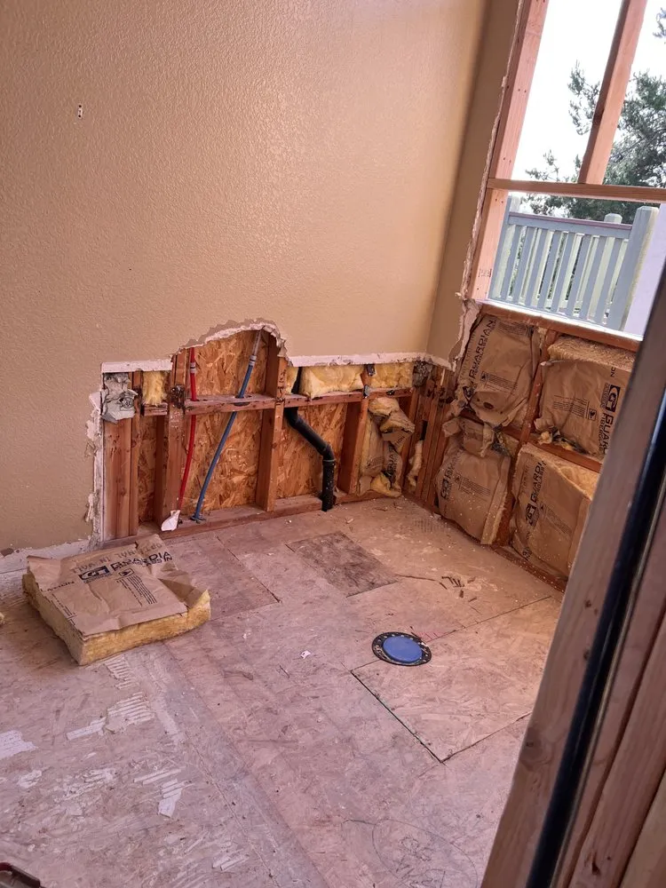 Slide of Juan Hernandez - Plumber