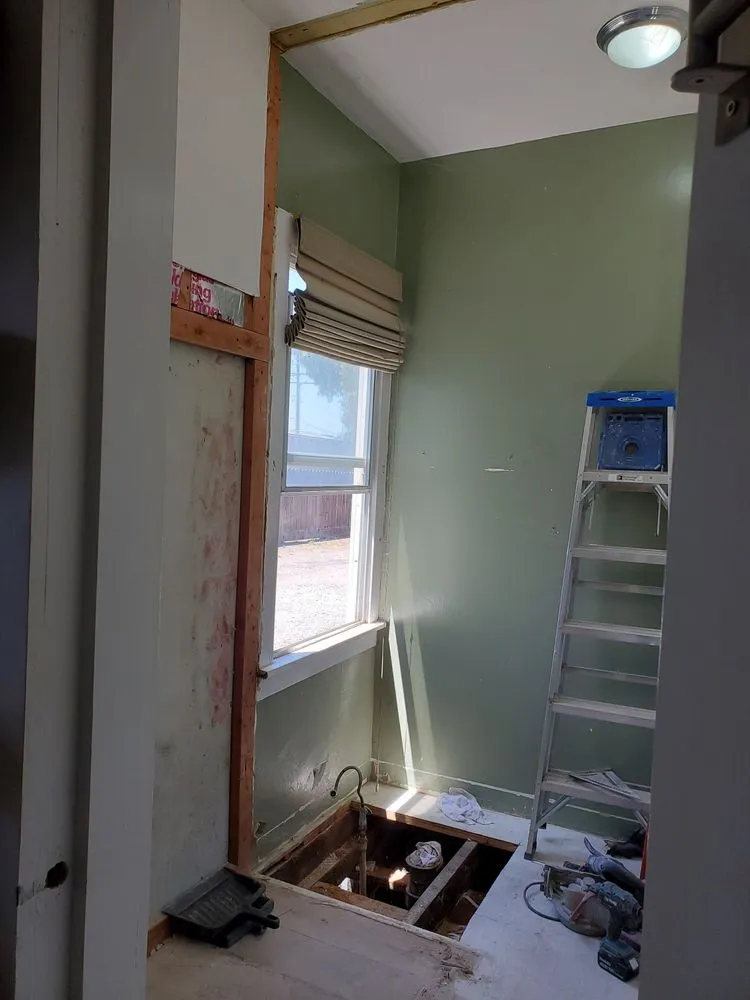 Slide of Juan's Plumbing Services