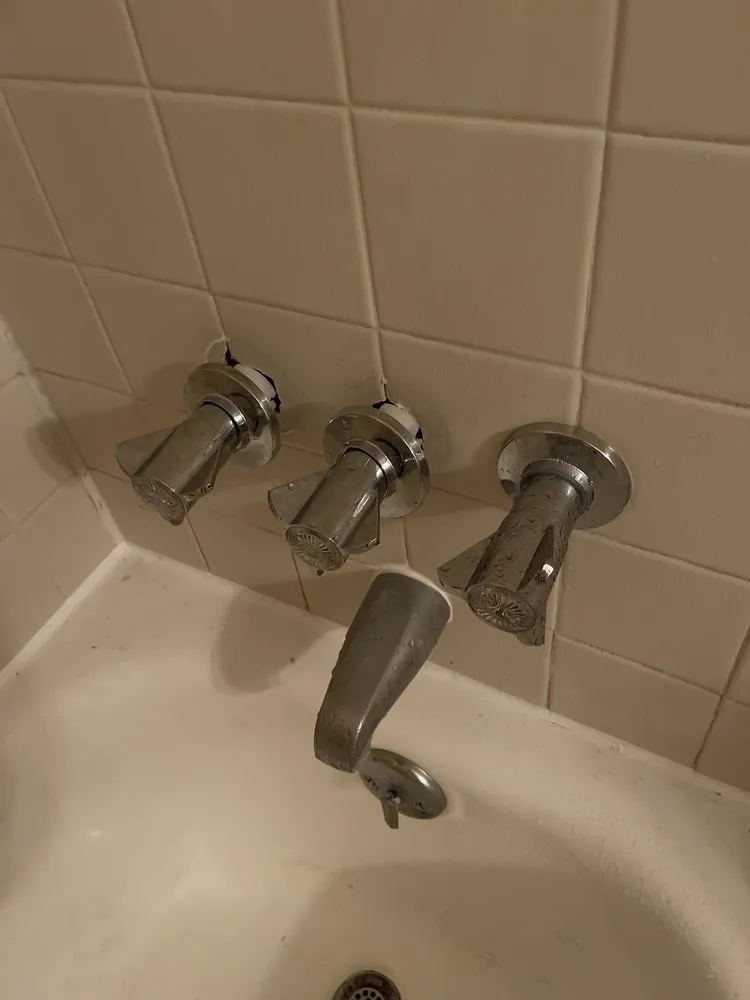 Slide of J.W. Freeman Plumbing