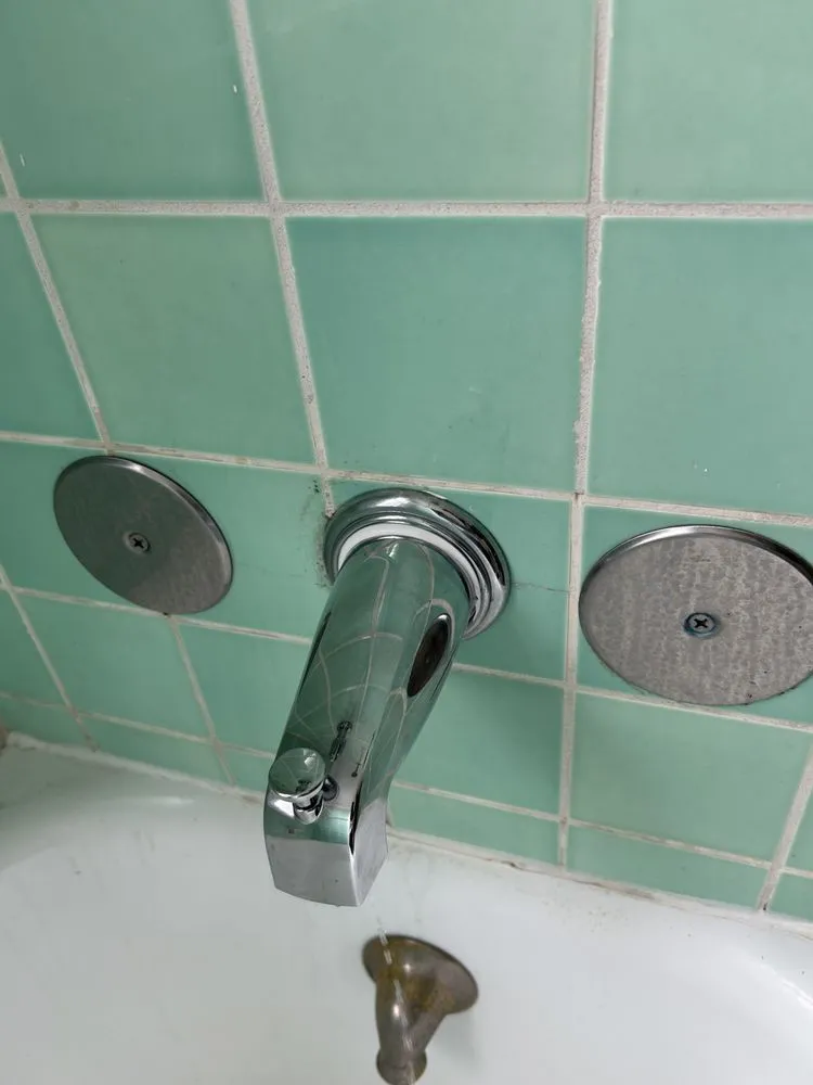 Slide of Kaleb's Kustom Plumbing