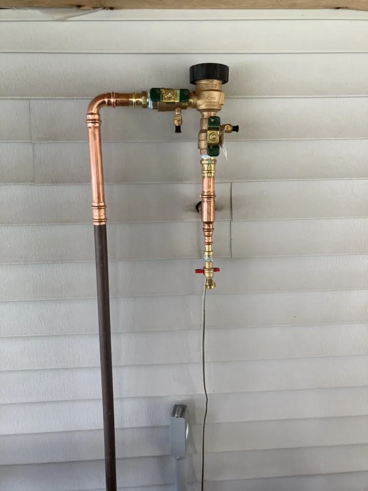 Slide of Kaltsunas plumbing