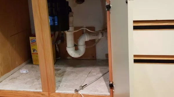 KB Plumbing & Heating Logo