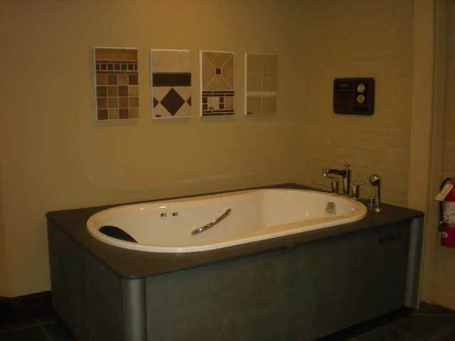 Slide of Kbaer Design Showroom