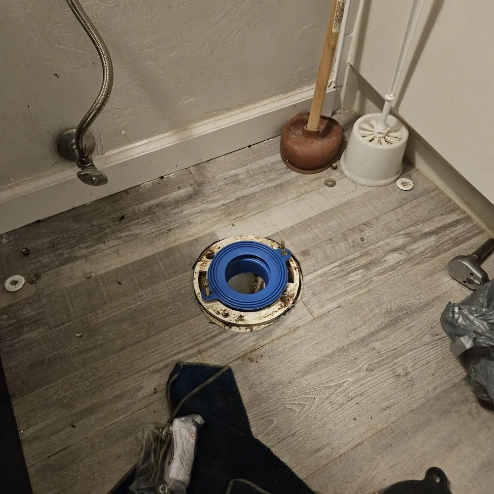 Slide of K&Dee Hauling & Remodeling