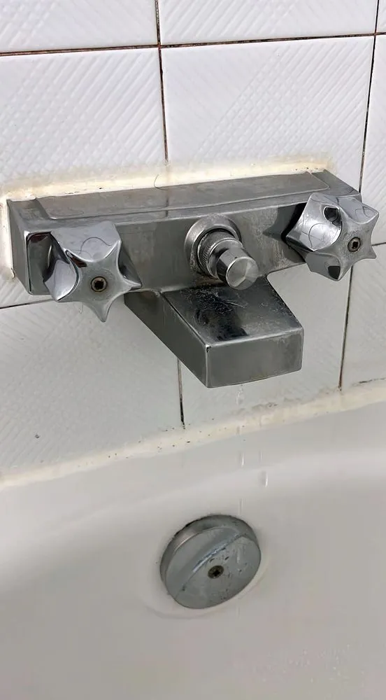 Slide of Kelvyn Park Plumbing Services