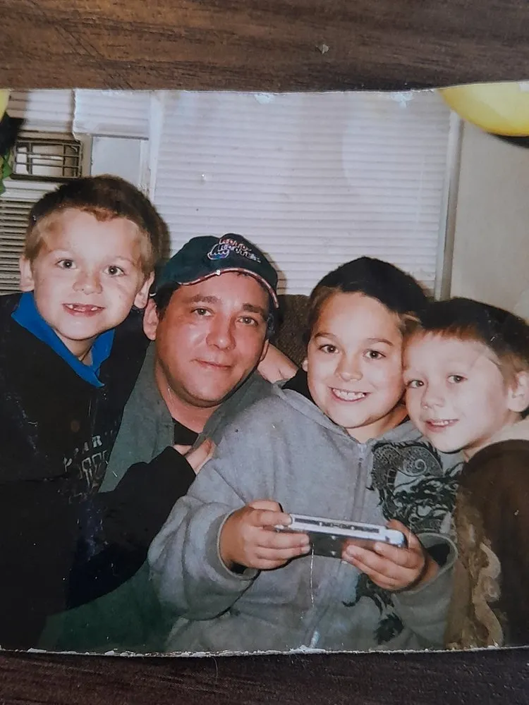 Slide of Ken Holt services