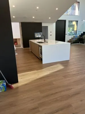 Kevin's Contract & Remodeling Logo