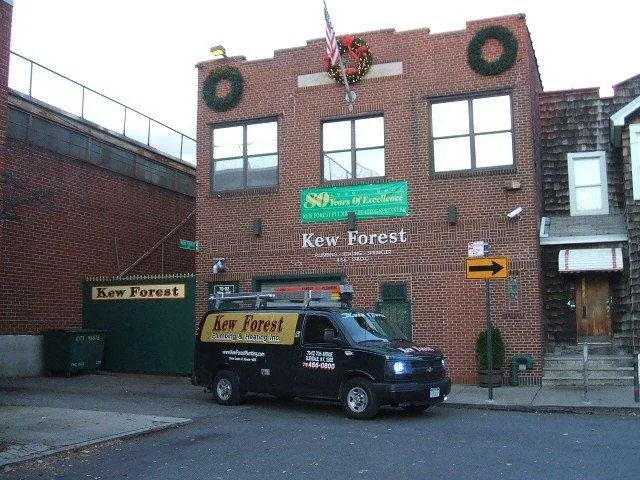 Emergency emergency plumbing for homes in Glendale, NY by Kew Forest Plumbing & Heating